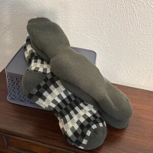 Men's Gray and Checkered Socks